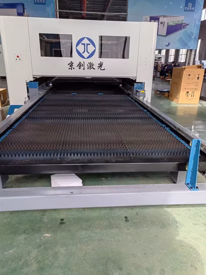 Prezzo della tagliatrice laser in fibra di CNC della taglierina 3015 del fornitore della Cina 1000W 1500W 2000W 3000W 4000W 8000W Ferro alluminio acciaio inossidabile lamiera CNC